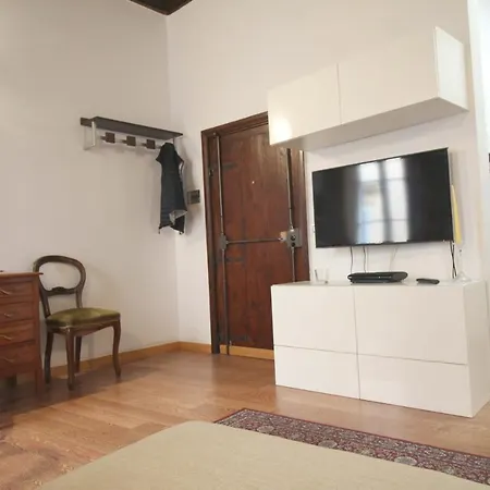 Domus Crispi Center Apartament Rzym