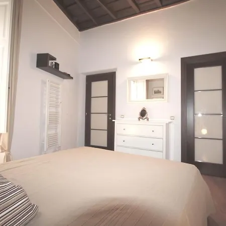 Apartament Domus Crispi Center