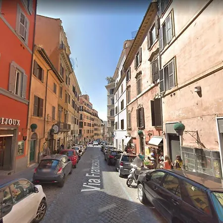 Domus Crispi Center *